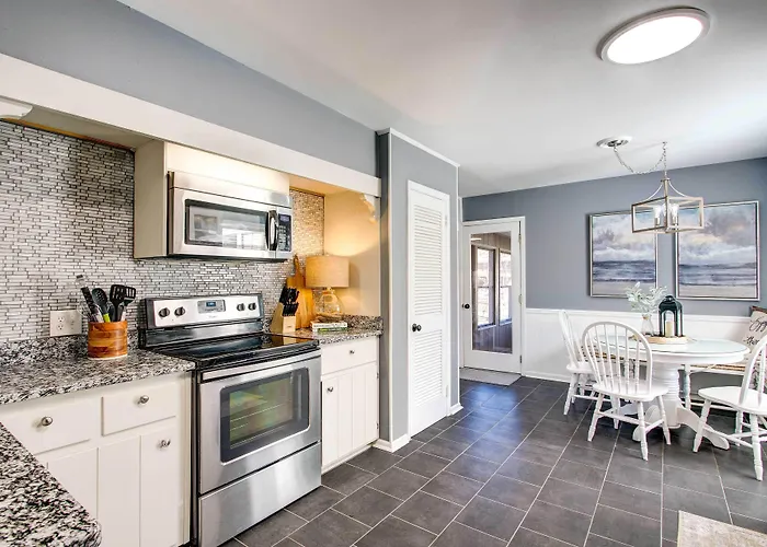 Waterfront Florence Home W/ Private Dock!